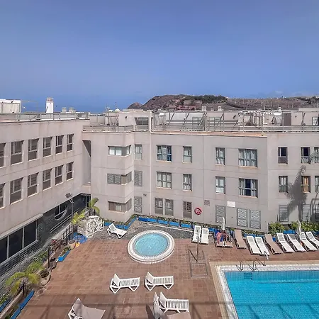 Rum i privatbostad Playa With Pool